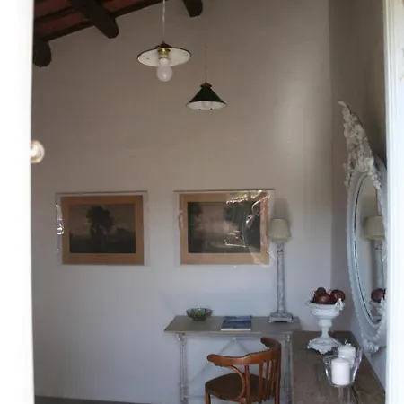 Le Rondini Bed & Breakfast Montras